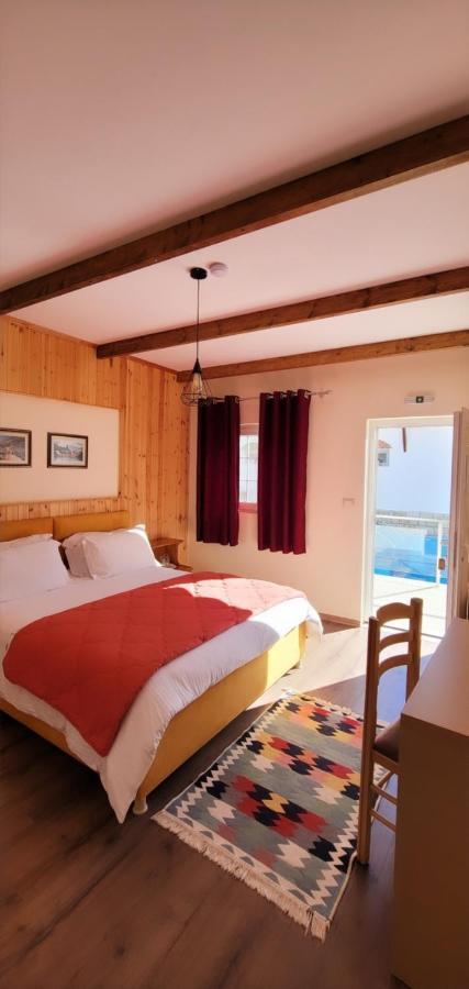 Guesthouse Lord Byron Tepelene Exteriör bild